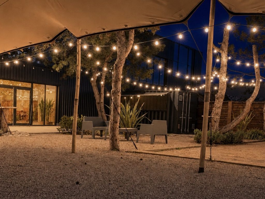 tente-nomade-nuit-jardin-le-recept-vaulx-milieu